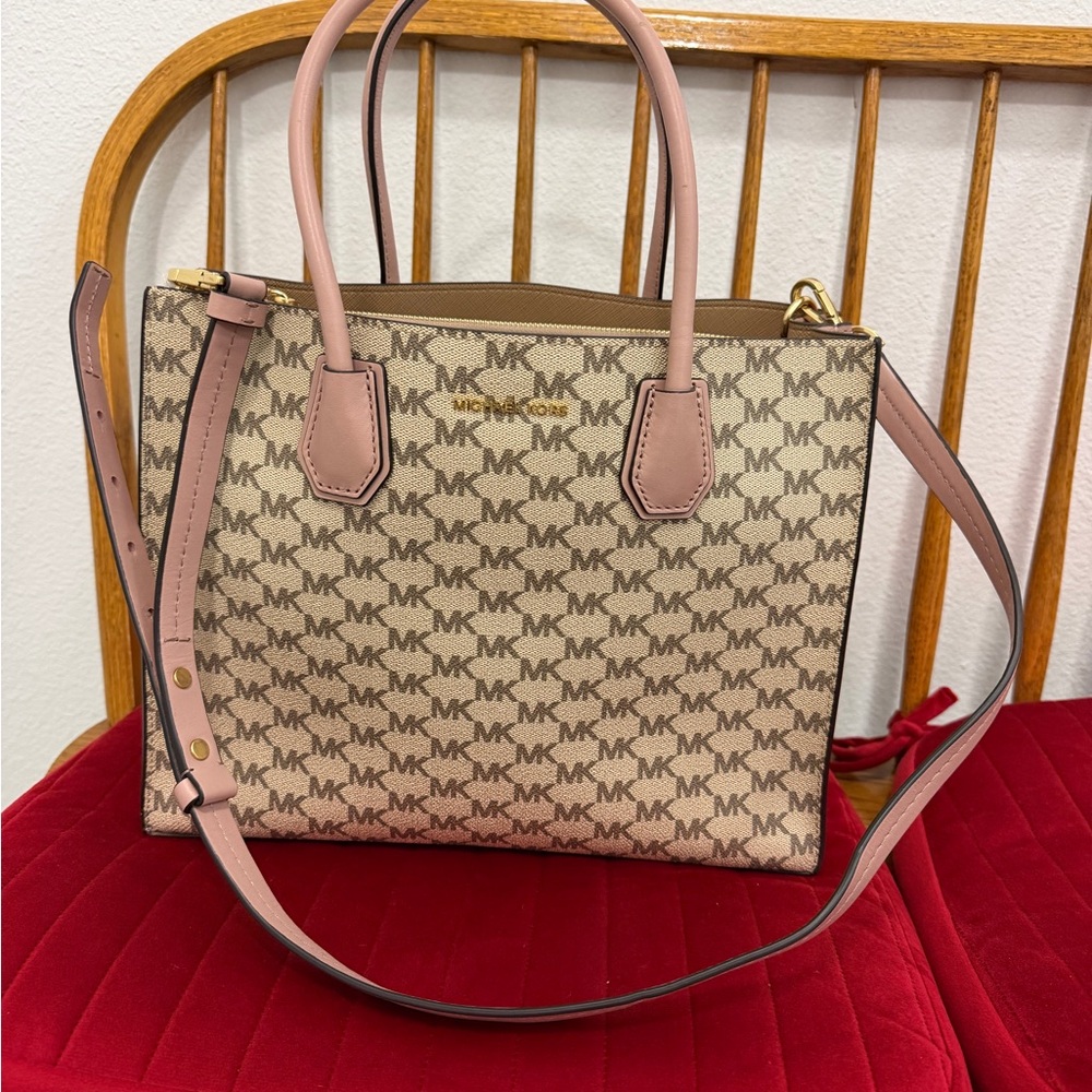 MICHAEL KORS New, Studio Mercer Convertible Large Tote Tan and Rose Gold